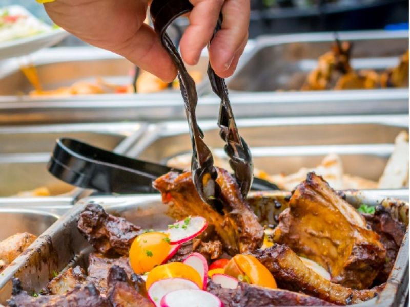 Conoce el Plan Americano Modificado, que incluye alojamiento, desayuno y cenas tipo menú.Desayuno entre las 7:00 hasta las 9:00 AM y las cenas tipo Menú, entre las 7:30 y las 9:00 PM¡Conoce más!